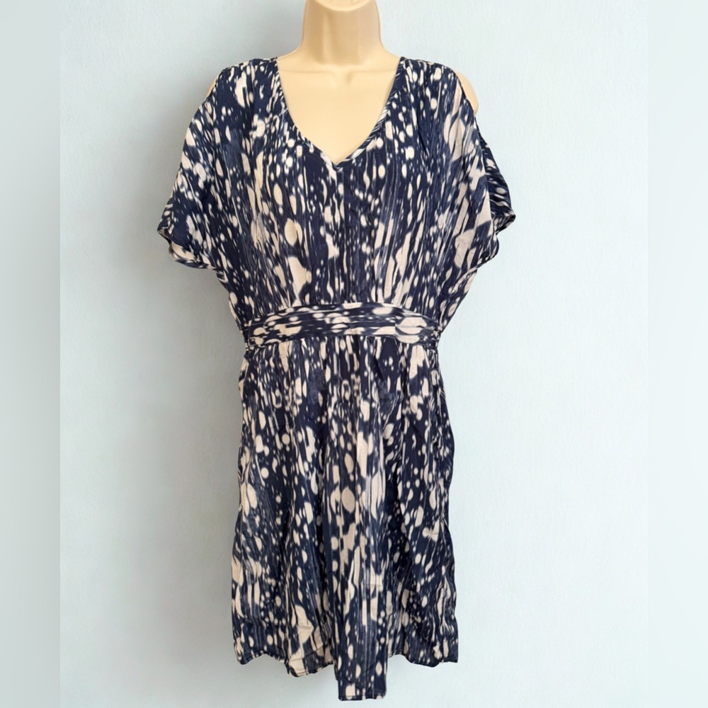 DKNY Jeans Blue & White Abstract cold shoulder Print Dress – Size L